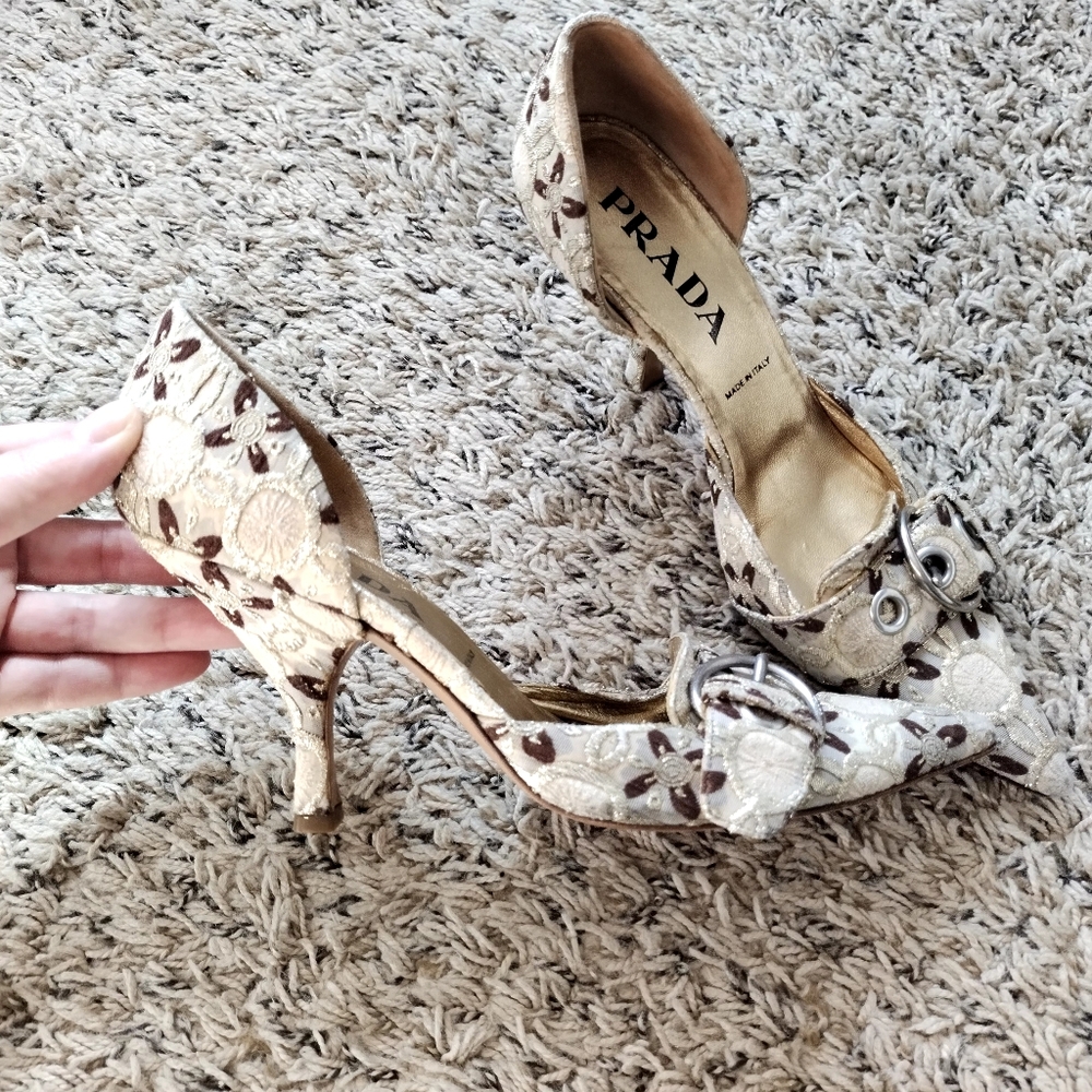 Prada calzature donna cloquet lurex Nude pumps gold brocade pattern Buckle Sz 7 - Picture 4 of 10